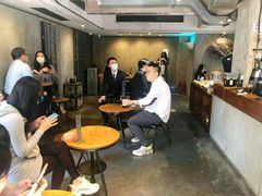等位区-来回·咖啡(天河南店)