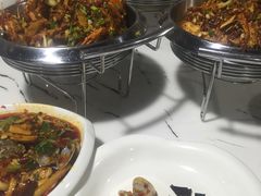 -凤凰路何眼镜香辣蟹(花果园店)
