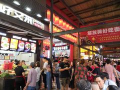 -八一好吃街·高品美食广场