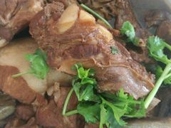 -明月食府(二区干二路店)