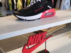 -NIKE KICKS LOUNGE体验店(北京新中关店)