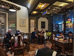 大堂-王明古法砂锅居(开化寺店)