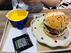 瀑布熔岩牛堡-牛纽塔·牛人堡(群众路店)