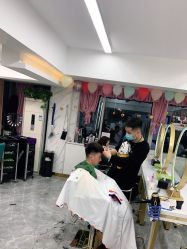-摩登时尚烫染定制专家