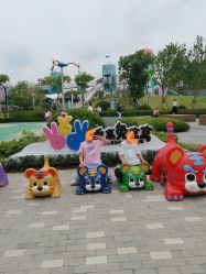 -季高兔窝窝亲子园(上海薰衣草公园店)