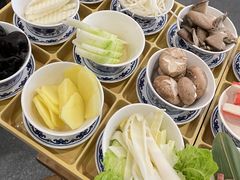 -井格重庆火锅(临平银泰城店)