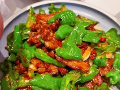 辣椒炒肉-梅飞酒家(名辉豪庭店)