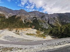-香格里拉大峡谷巴拉格宗国家级风景名胜区丽江中旅旅游质量服务点