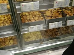 面包甜点陈列柜-上海哈尔滨食品厂(淮海中路店)