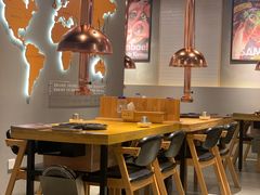 大堂-喜来稀肉(北外滩白玉兰广场店)