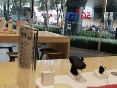-华为授权体验店(中山公园来福士)