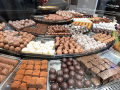 -Laderach 莱德拉(上海环贸iapm店)