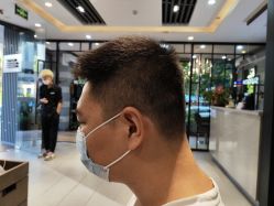 -首脑美发沙龙