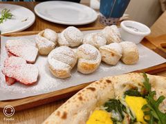 -城市大道红炉披萨烘焙坊