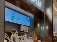-喜茶(北京华贸购物中心店)