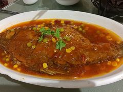 -梓檚中餐厅湖北菜小龙虾武昌鱼排骨藕汤(黄鹤楼店)