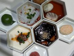 秦淮八艳美味小吃-民国红公馆·秦淮八艳(夫子庙店)