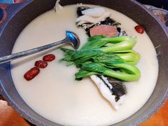 浓汤鱼头-几荷·恰似故人来(秀水广场店)