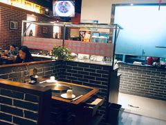 -周周有辣火锅馆(玖耀里店)
