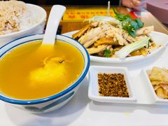 -彩虹站·香港烧腊茶餐厅