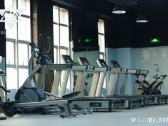 -CXFIT 陈徐健身工作室(凯旋店)