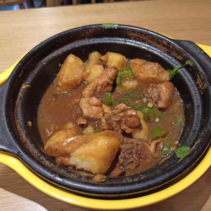 吴太和鲍汁黄焖鸡(溁湾镇店)-"来这边逛逛,到饭点了在这里吃的.