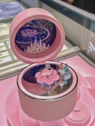 -周大福CHOW TAI FOOK(浦东八佰伴店)