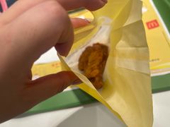 -麦当劳(上海虹桥站30B检票口楼上)