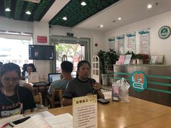-曹家渡街道图书馆