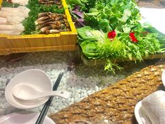 -慢丽江·云南野生菌土鸡锅(西山店)