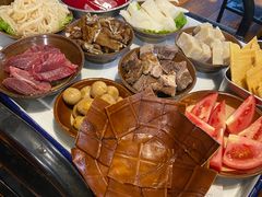 -周幺妹重庆老火锅(银泰城总店)
