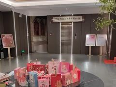 -阿瓦山寨·湘菜现炒·剁椒鱼头王(咸阳总店)
