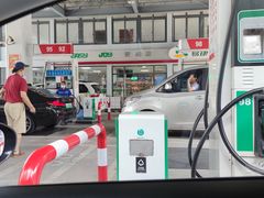 -中国石化武宁路加油站