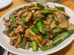 -榕江牛瘪牛肉火锅