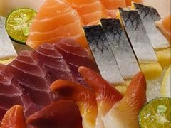 -靓海海鲜火锅(水上湖边观景店)