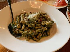 发夹面配松仁罗勒绿酱-La Tavernetta(Bar à Vin)(乌鲁木齐路店)