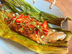 香蕉叶叁芭烤鱼-fatty angel东南亚餐酒吧