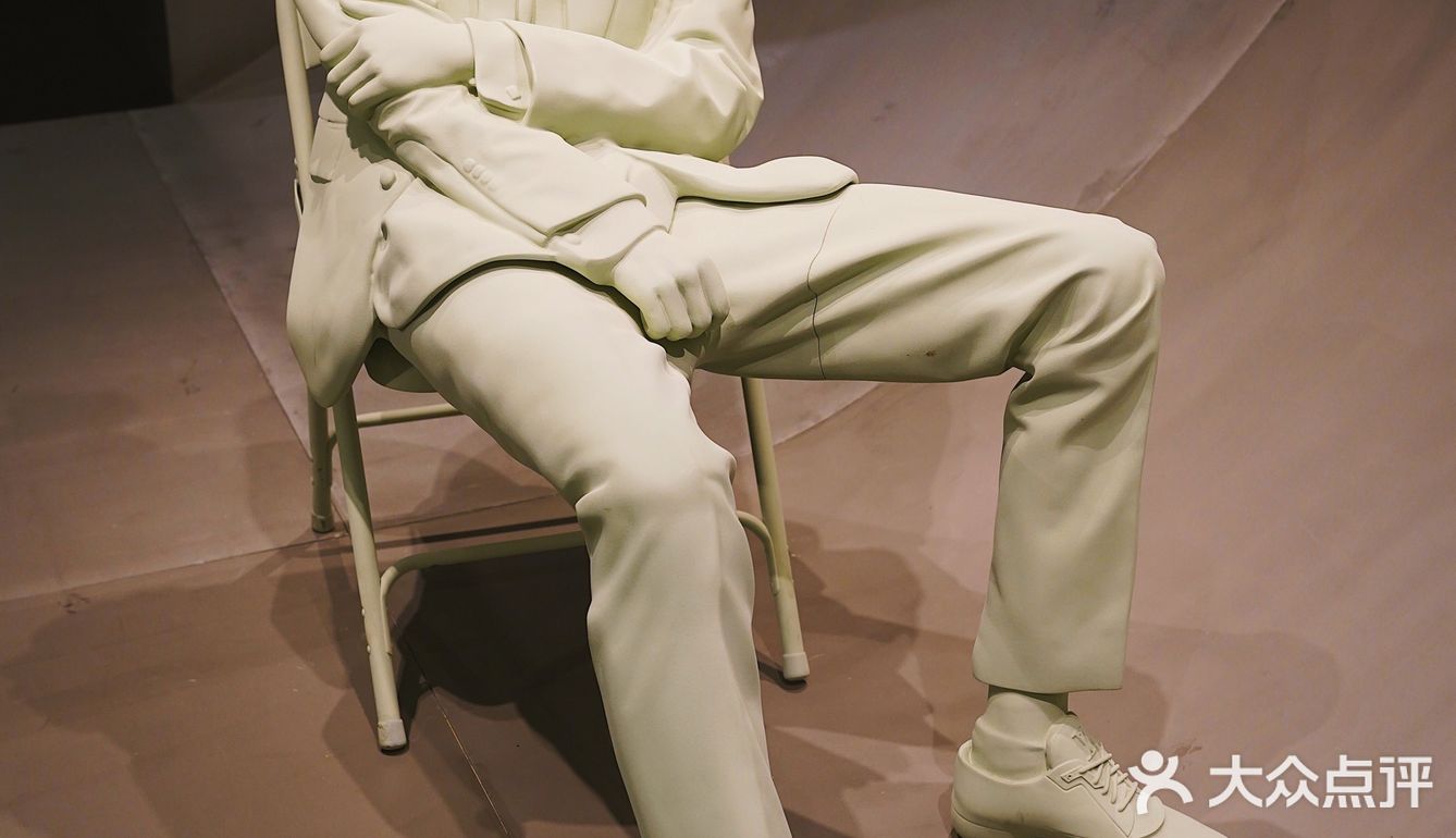 杭州首展❗️《看见LV》全球巡展 龚俊 欧阳娜娜等众多明星打卡