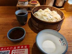 -馋三尺蟹粉小笼(人民广场店)