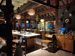 -二荆条·蜀鲜汇城市森林火锅