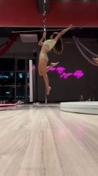 -桃秘钢管舞 Peach Pole Fitness