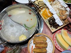 -旧街市鲜货老火锅(大光路店)