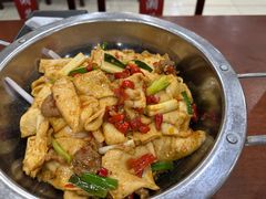 -湖南人家湘菜馆(镇江路店)