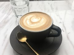 -UNI UNI(环亚凯瑟琳店)