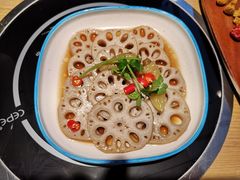 -山城外·非遗酸菜鱼(新都汇融店)