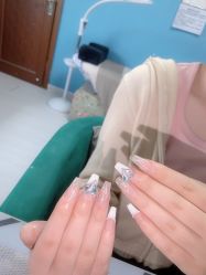 -桃子的美甲店