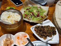 -滇香肴·云南菜蒸汽石锅鱼(云南北路店)