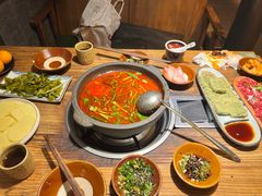 -贵厨酸汤牛肉(花果园国际中心店)