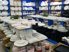 -万润国际酒店用品市场(曹安国际商城店)
