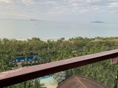 -三亚湾海居铂尔曼度假酒店